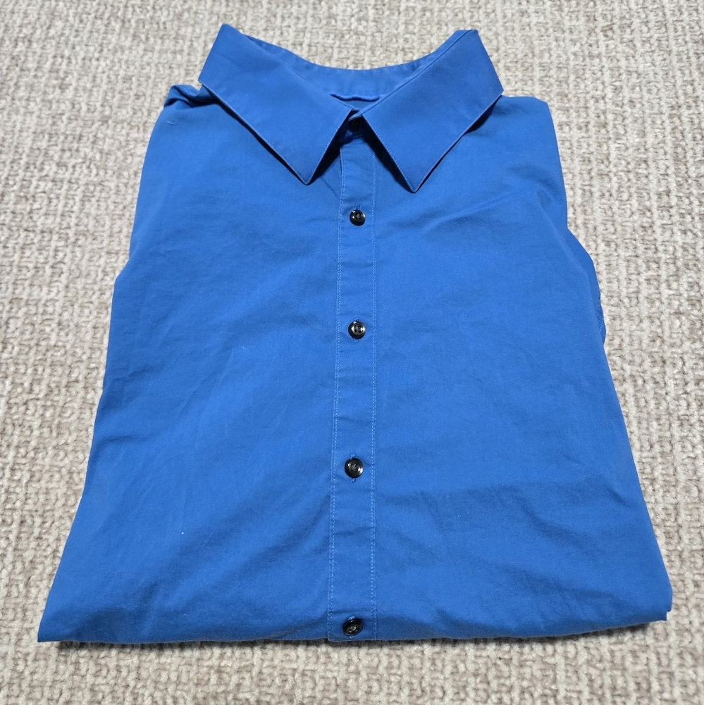 Egara Dress Shirt Size Neck 17.5 / 34-35 Slim Fit Long Sleeve Button Down